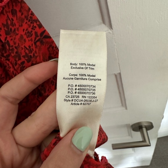 Aritzia Wilfred Off the shoulder top - Picture 3 of 5